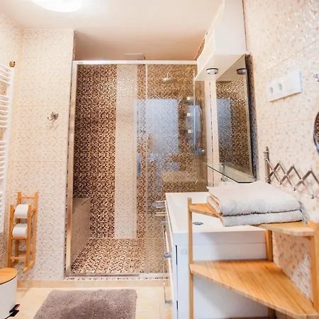 Holiday home Avar Garden