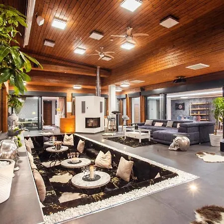 Avar Garden 度假居 布拉迪斯拉发