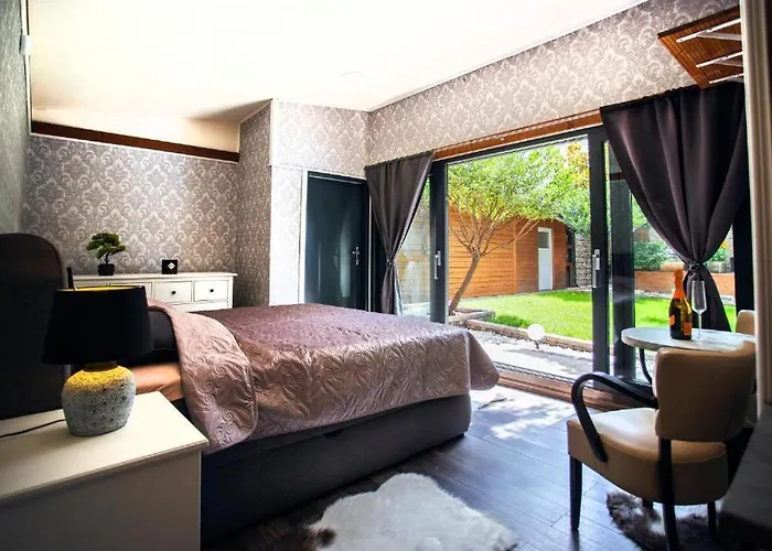 Avar Garden Hébergement de vacances