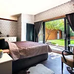 Avar Garden بيت للعطل
