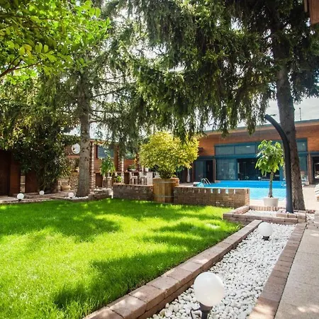 Avar Garden Semesterbostad Bratislava